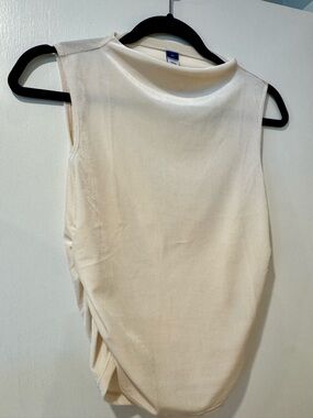 NWOT old navy top
